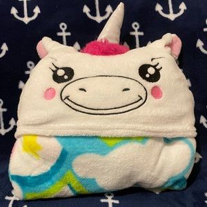 Unicorn blanket wrap with hood and mittens